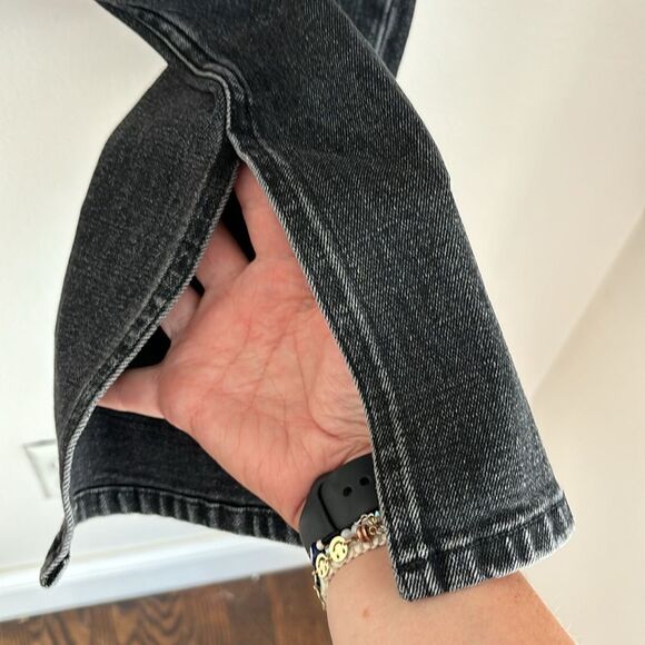 Abercrombie Women High Rise faded black ankle slit the skinny jeans size 10/30! - Picture 4 of 12